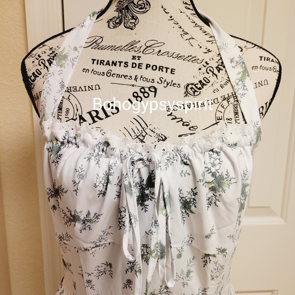 NWT Rihoas Green Floral Ruched Lace Halter Midi Dress, Medium - Picture 13 of 17